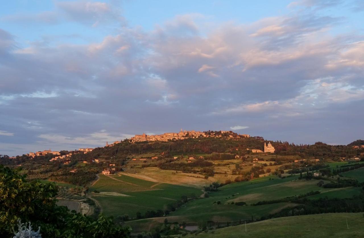 Cugusi Bnb Montepulciano Stazione Exterior foto