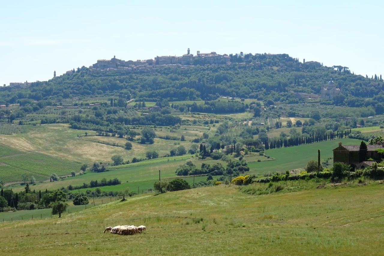 Cugusi Bnb Montepulciano Stazione Exterior foto