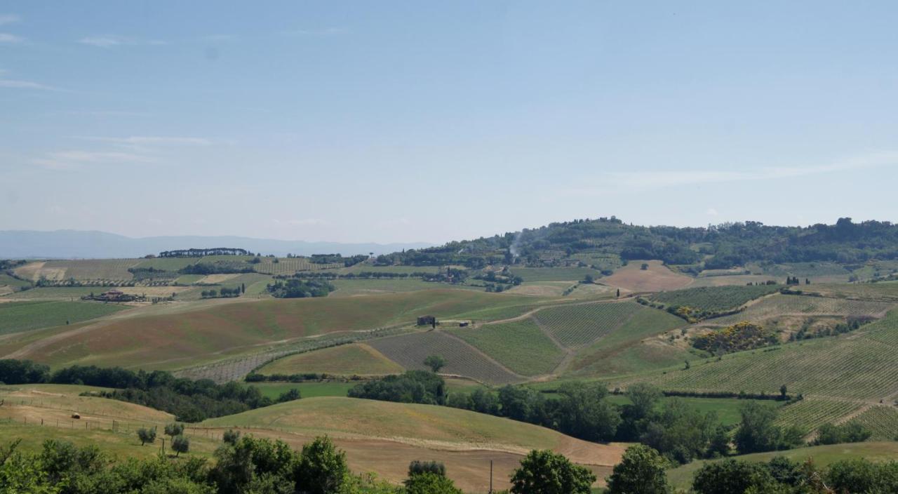 Cugusi Bnb Montepulciano Stazione Exterior foto